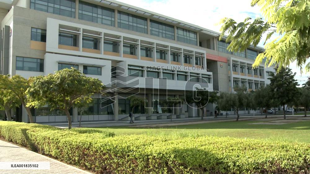 Exhibition of ancient paintings in Cyprus showcases China's rich heritage