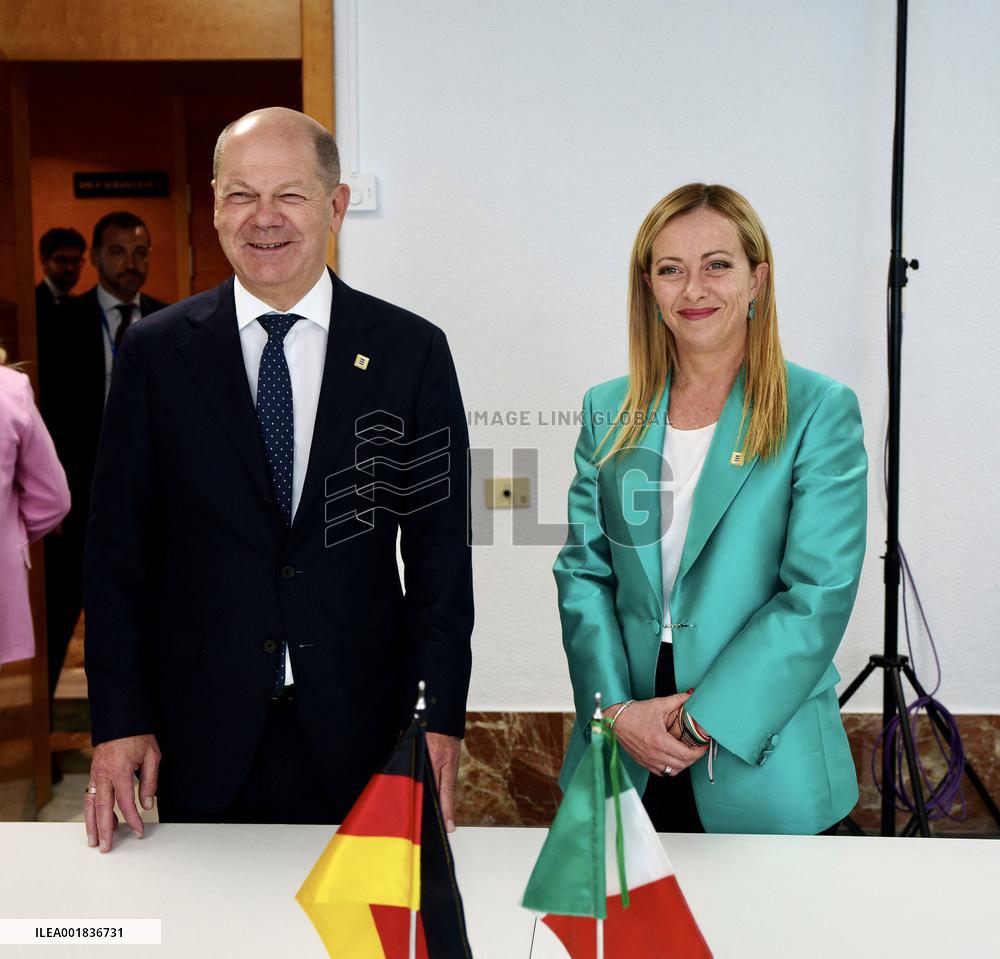 Meeting of the European Political Community - Granada