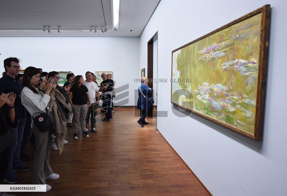 AUSTRIA-VIENNA-LONG NIGHT OF MUSEUMS-ALBERTINA MUSEUM