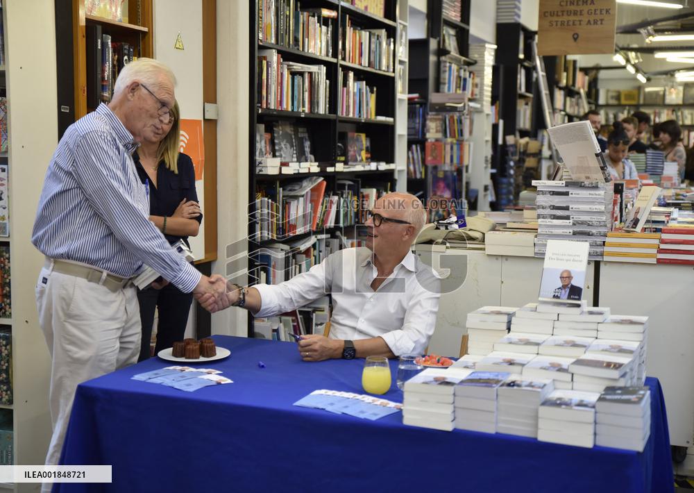 Edouard Philippe Book Signing - Bordeaux