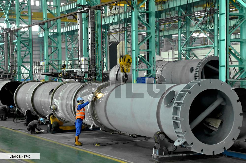 Workers Weld Steel Products in Jingjiang