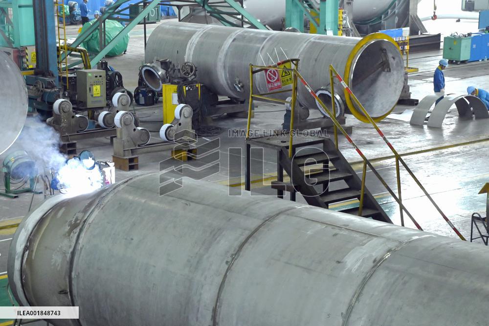 Workers Weld Steel Products in Jingjiang