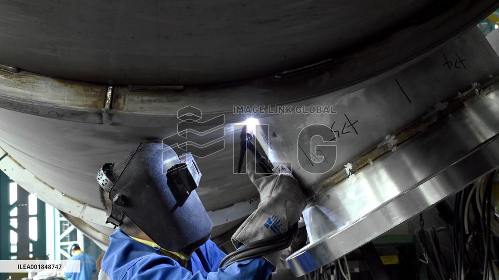 Workers Weld Steel Products in Jingjiang