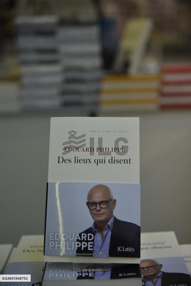 Edouard Philippe Book Signing - Bordeaux
