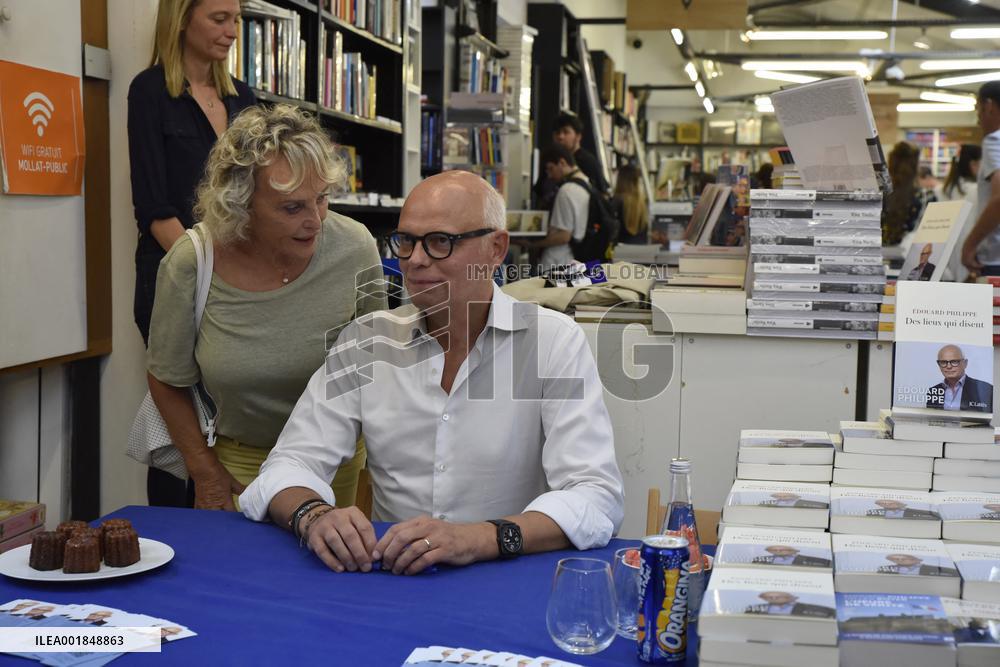 Edouard Philippe Book Signing - Bordeaux