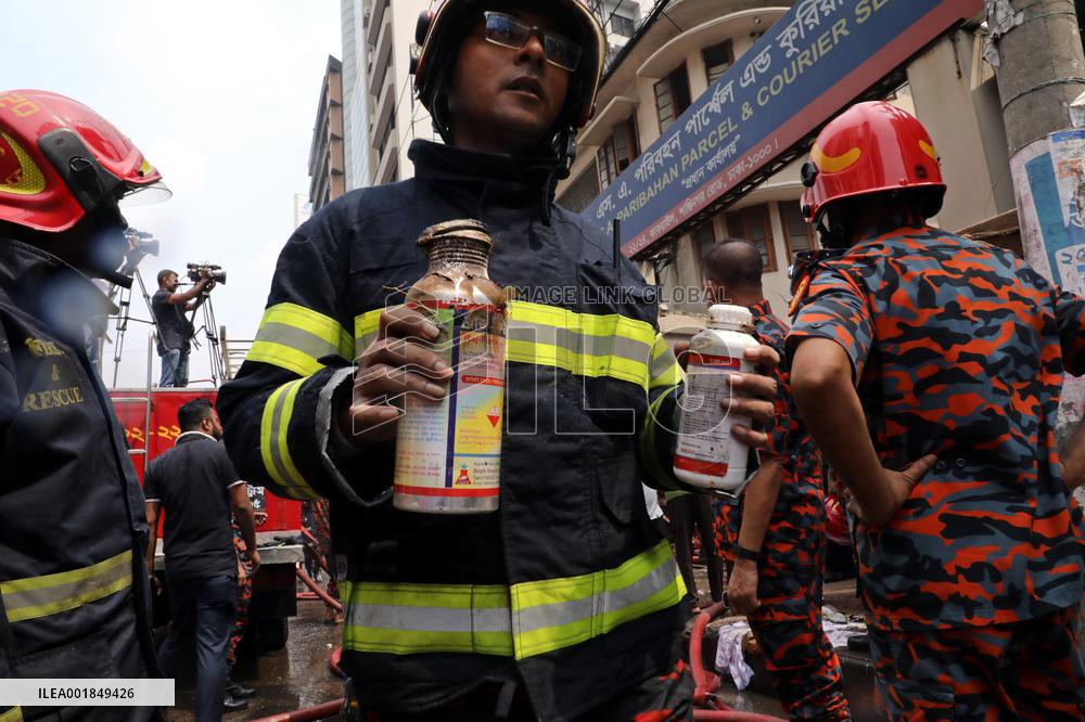 Fire Breaks Out At A Kakrail Building - Dhaka