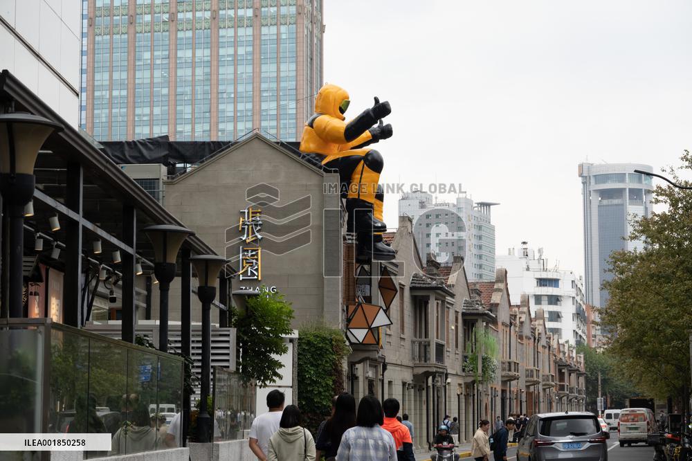 Giant Sculpture in Shanghai