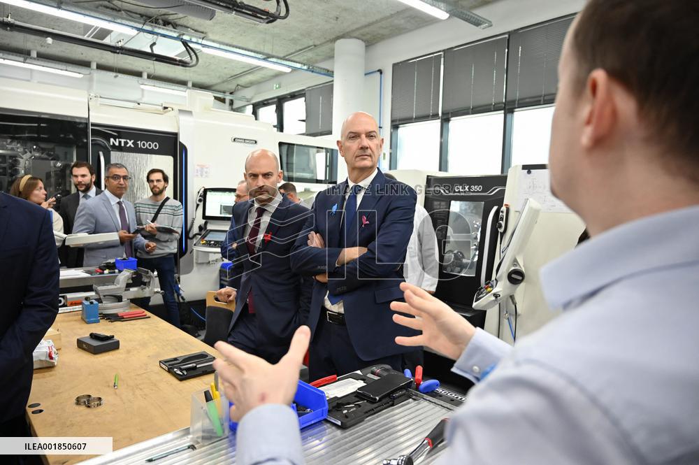 Jean-Noel Barrot And Roland Lescure Visit To Corwave's New Premises - Clichy