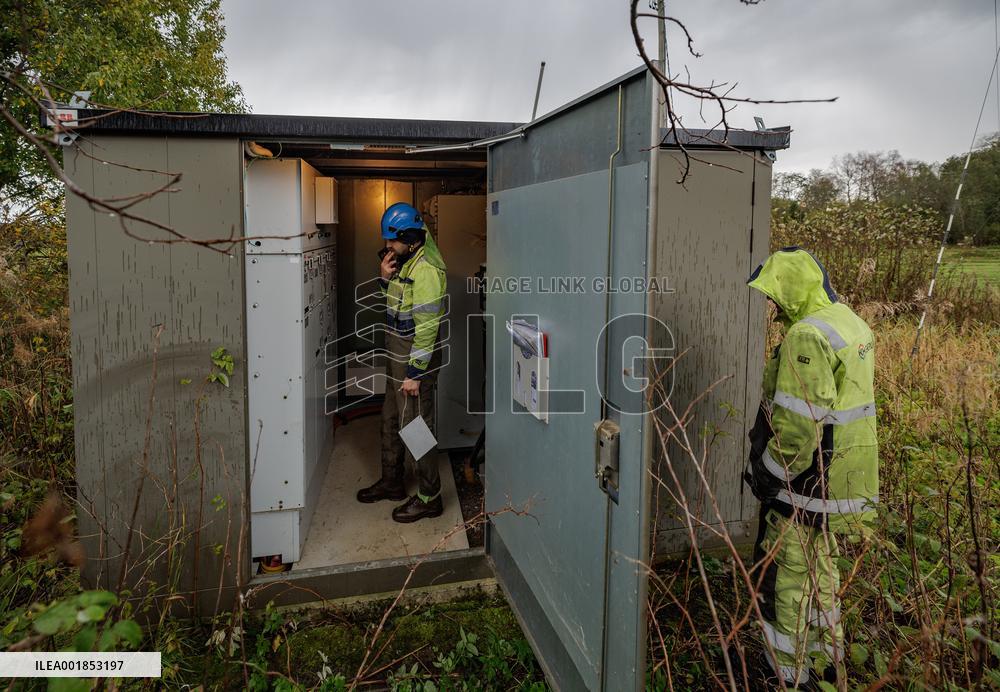 Fixing power outages