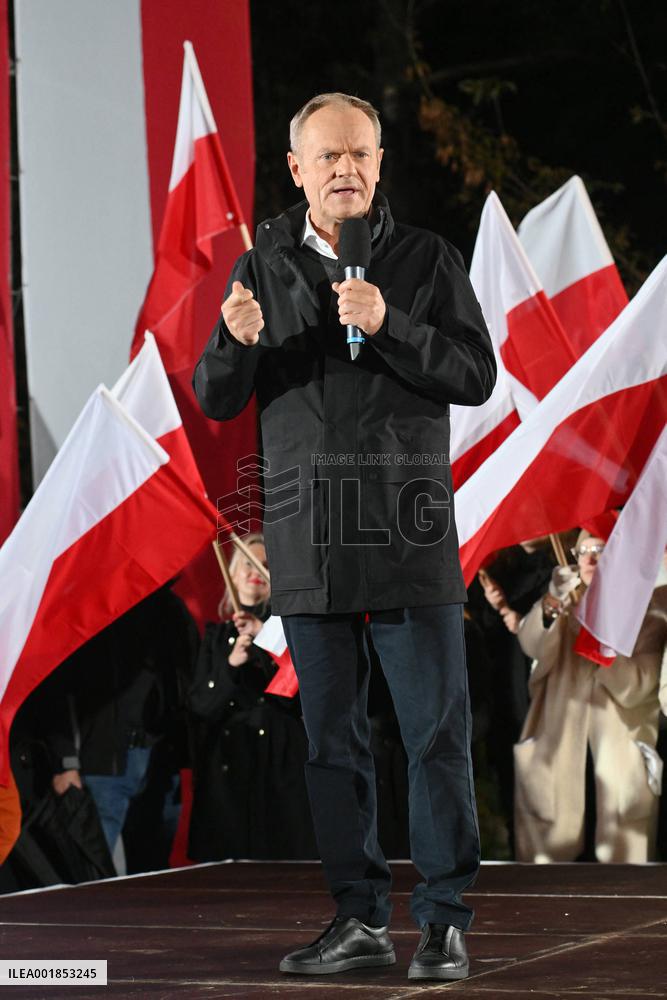 Donald Tusk Campaigns - Warsaw