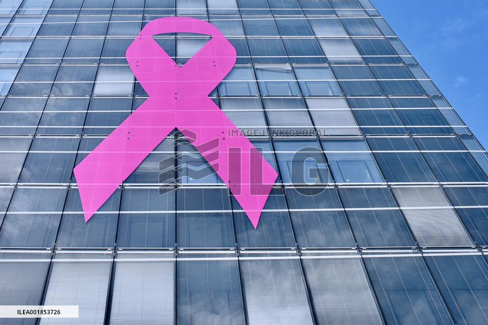 Pink October Campaign - Strasbourg