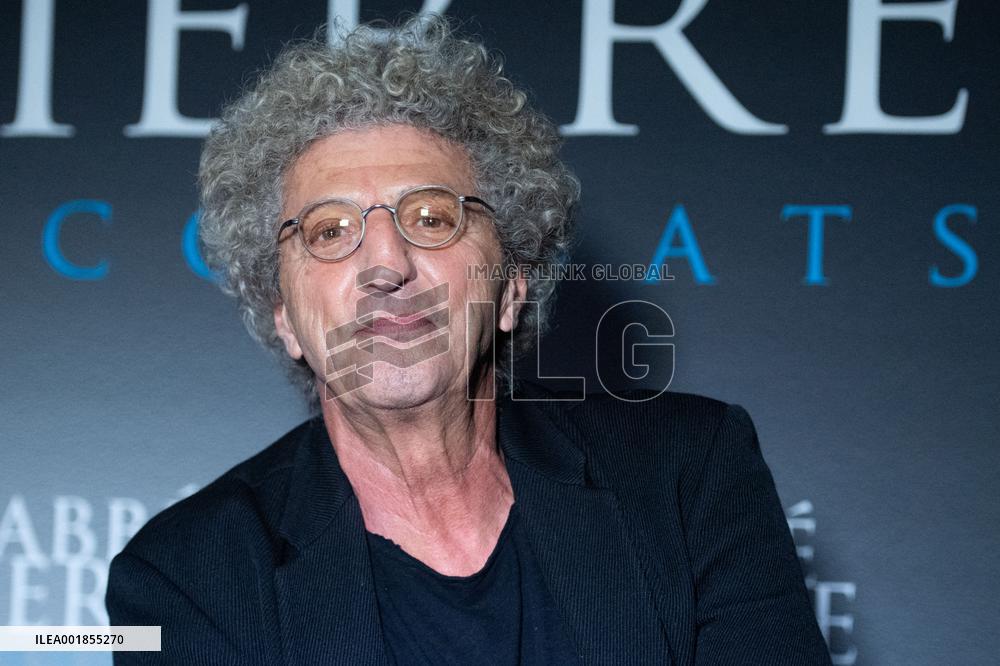 L Abbe Pierre Une Vie De Combats Premiere