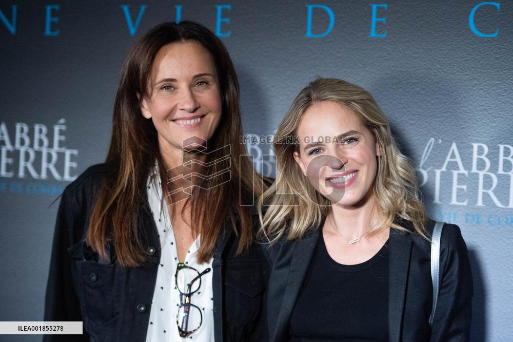 L Abbe Pierre Une Vie De Combats Premiere