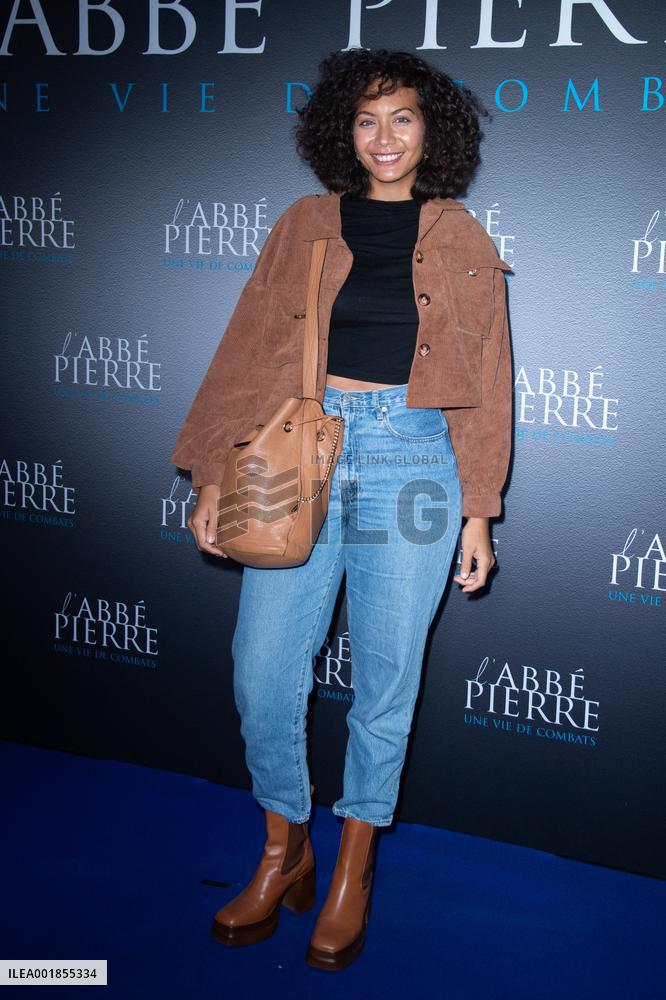 L Abbe Pierre Une Vie De Combats Premiere