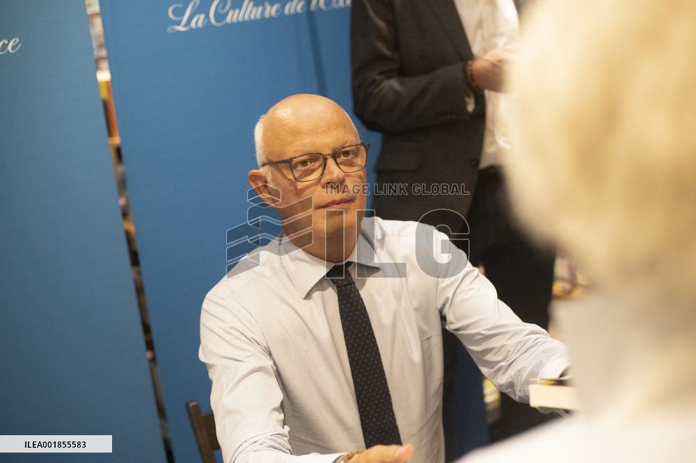 Edouard Philippe Book Signing - Paris