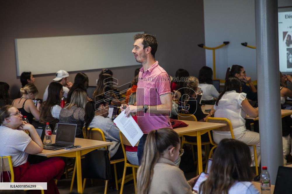 Illustration Of Lyon 2 University - Lyon