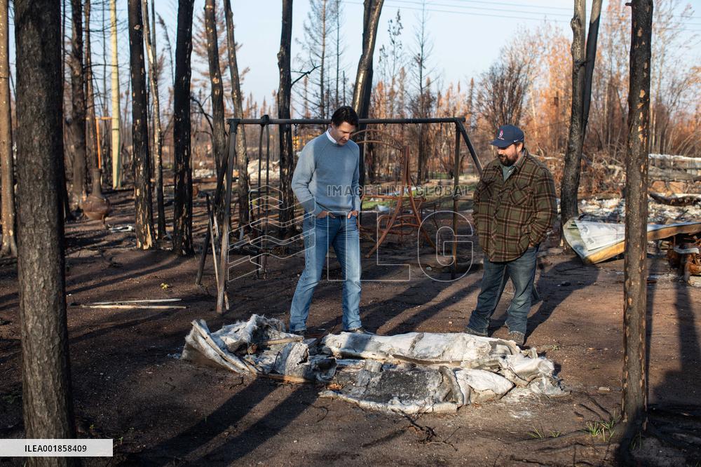 Trudeau Tours Fire-Affected North West Territories - Canada
