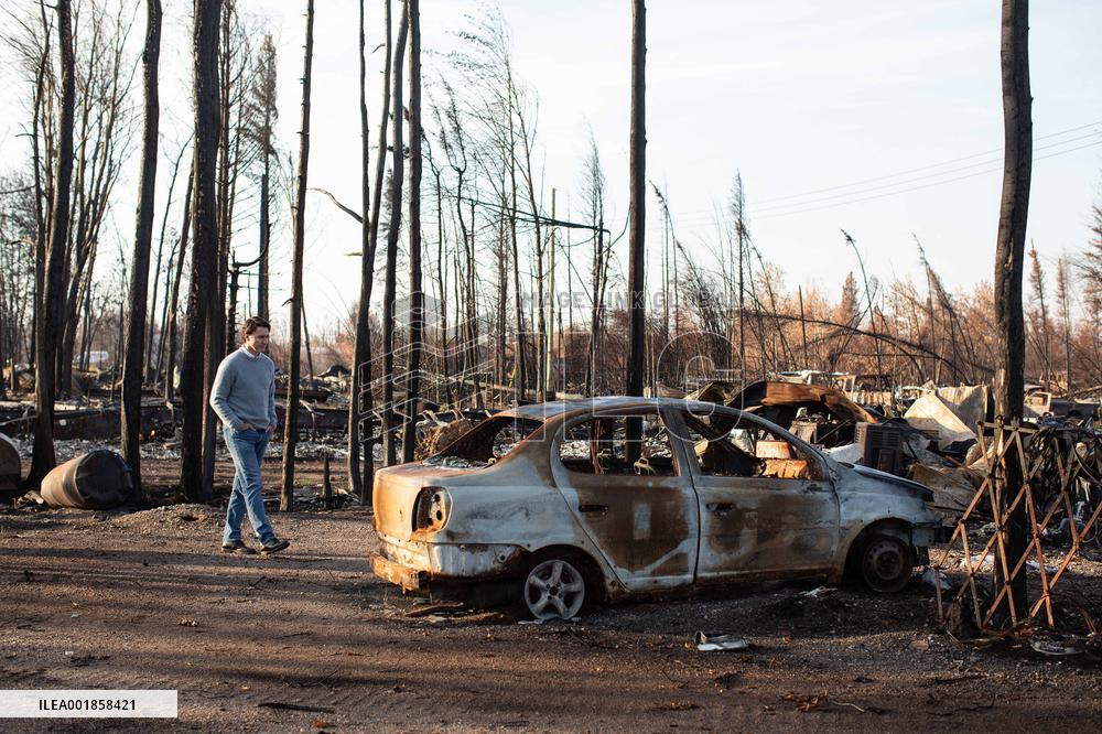 Trudeau Tours Fire-Affected North West Territories - Canada