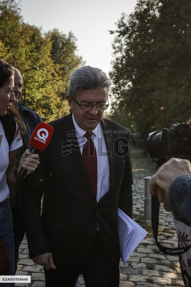 Jean-Luc Melenchon Promotes His Book - Bordeaux