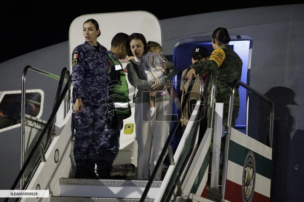 Mexicans Repatriated From Israel Arrive In Mexico