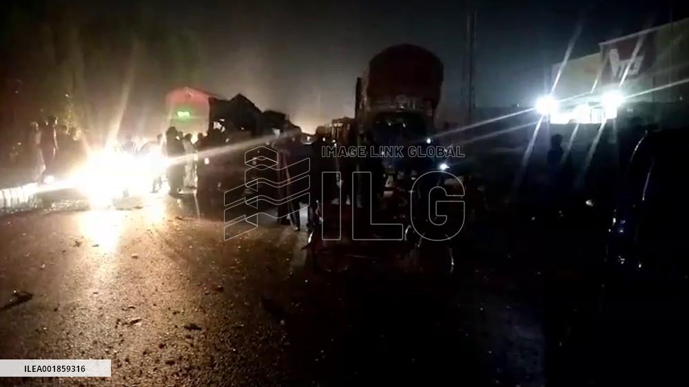 12 killed, 11 injured in road accident in Pakistan's Sindh