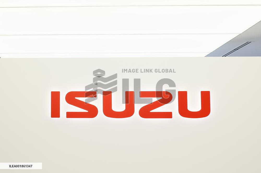 Isuzu Motors signage and logo