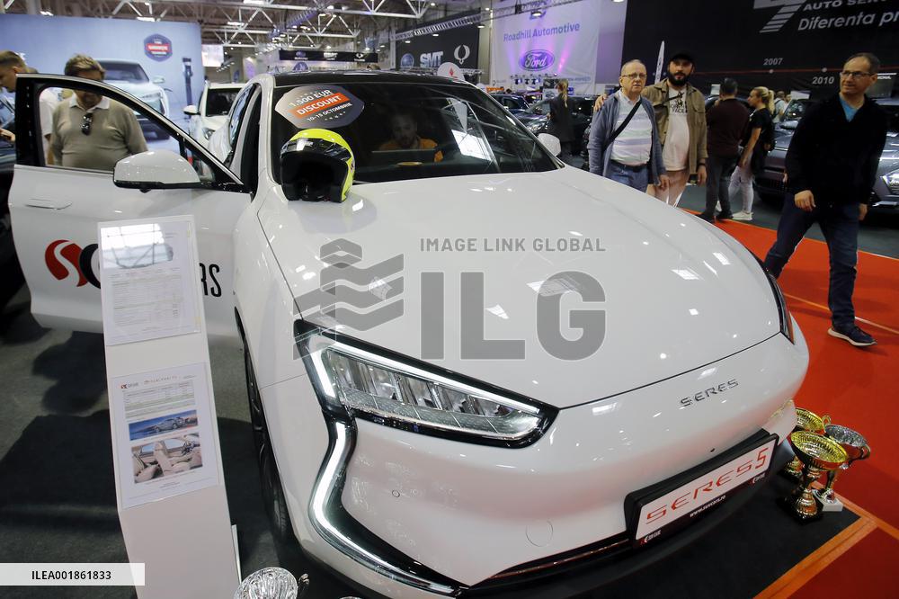 ROMANIA-BUCHAREST-CAR SHOW