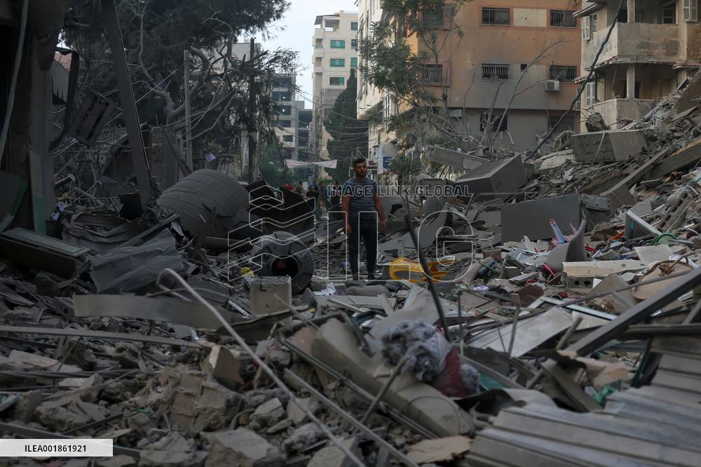 Israel Pounds Gaza