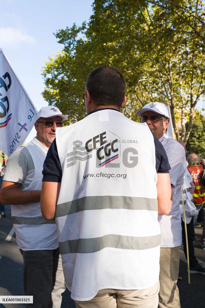 Inter-Union Strike And Mobilization For Wages - Toulouse
