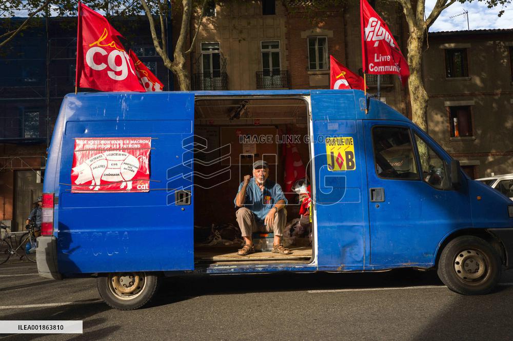 Inter-Union Strike And Mobilization For Wages - Toulouse