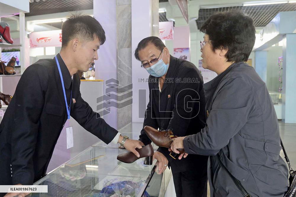 Footwear exhibition in Pyongyang