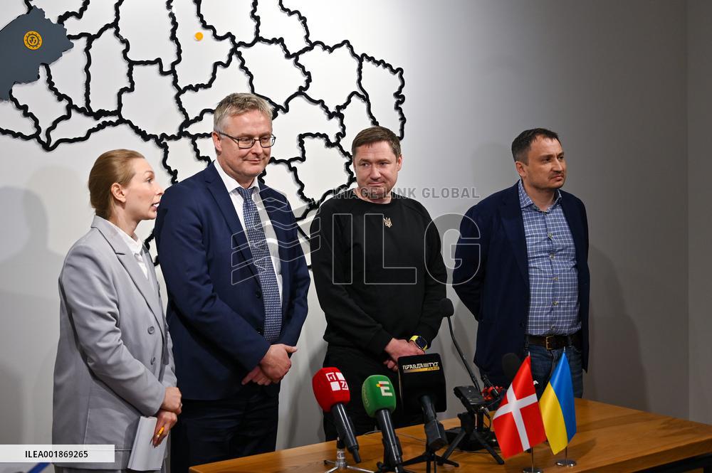 Ministers of Food of Denmark and Ukraine sign memorandum of cooperation in farming development in Lviv