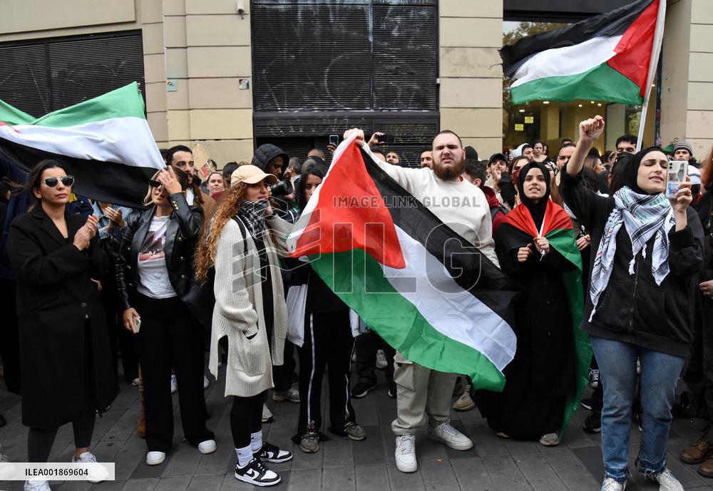 Unauthorized Pro-Palestinian Protest - Paris