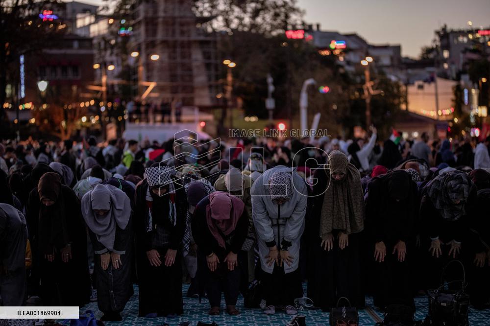 Pro-Palestinian Protest - Istanbul