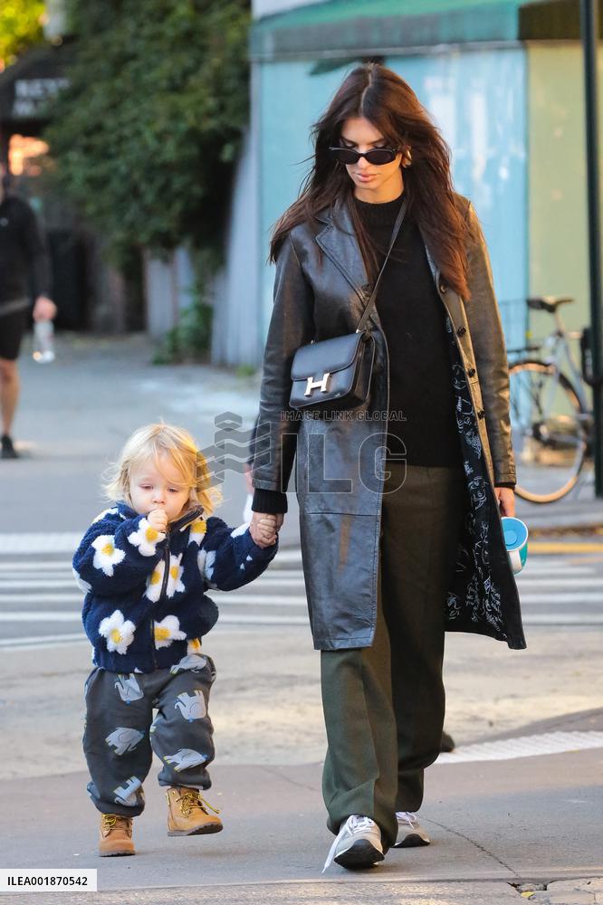 Emily Ratajkowski And Har Baby Out - NYC