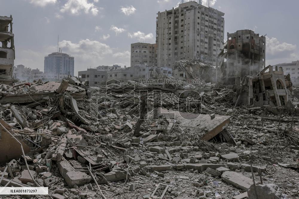 Humanitarian Catastrophe Looms After Israeli Attacks - Gaza