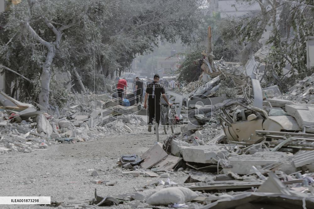 Humanitarian Catastrophe Looms After Israeli Attacks - Gaza