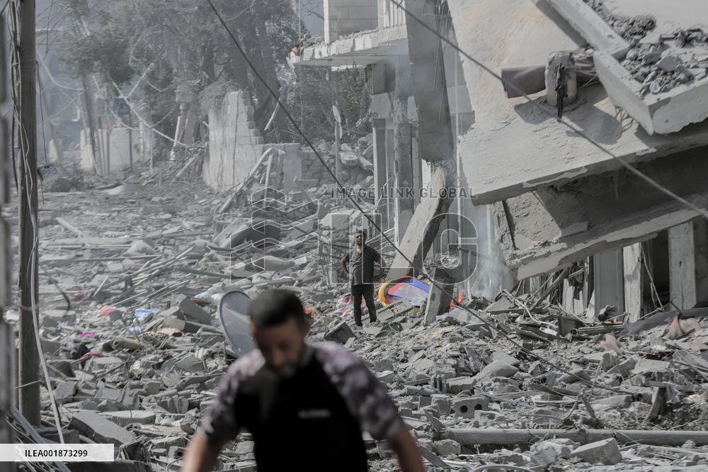 Humanitarian Catastrophe Looms After Israeli Attacks - Gaza