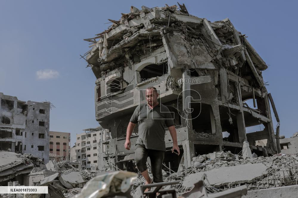 Humanitarian Catastrophe Looms After Israeli Attacks - Gaza