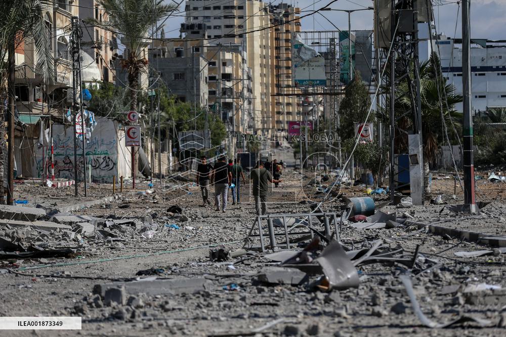 Humanitarian Catastrophe Looms After Israeli Attacks - Gaza