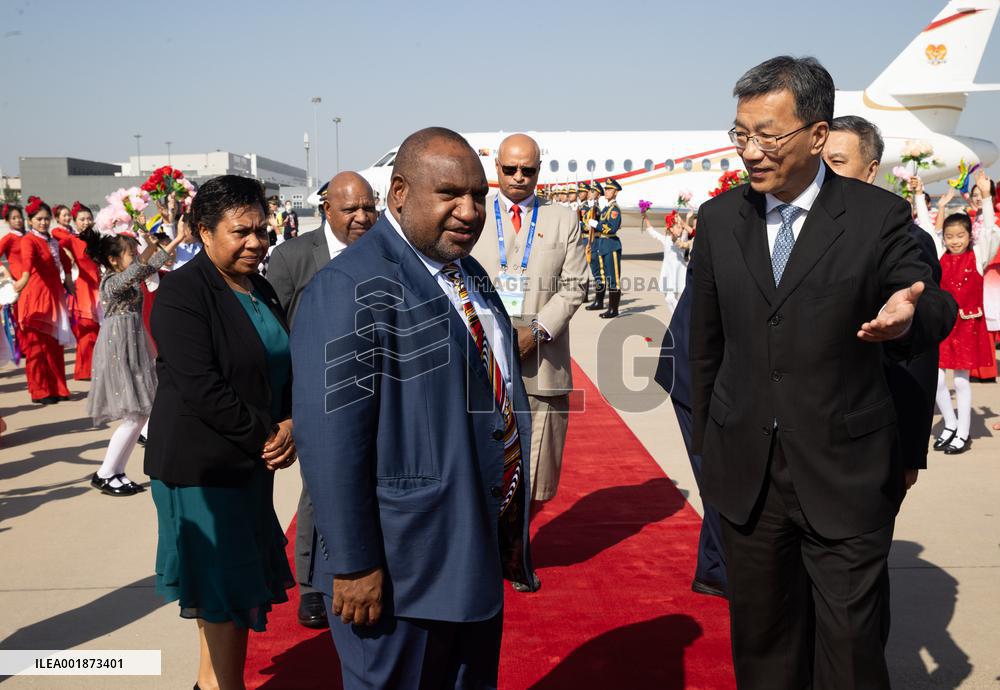 (BRF2023)CHINA-BEIJING-BELT AND ROAD FORUM-PAPUA NEW GUINEAN PM-ARRIVAL (CN)