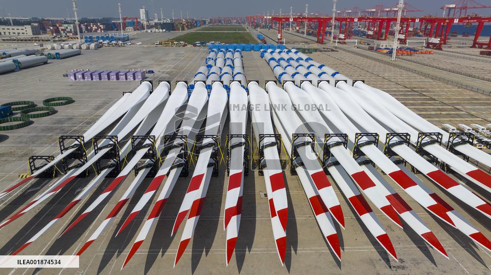 Power Blade Export in Taicang Port