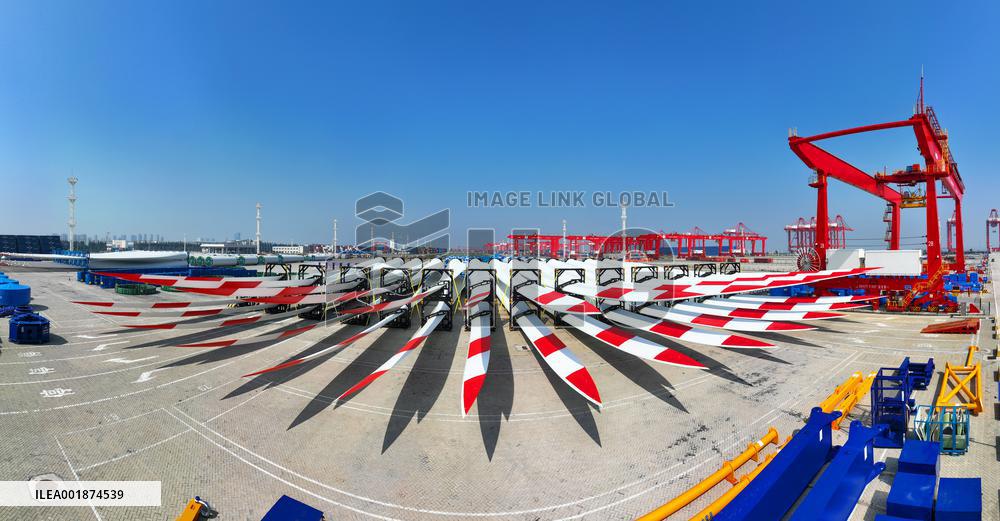 Power Blade Export in Taicang Port