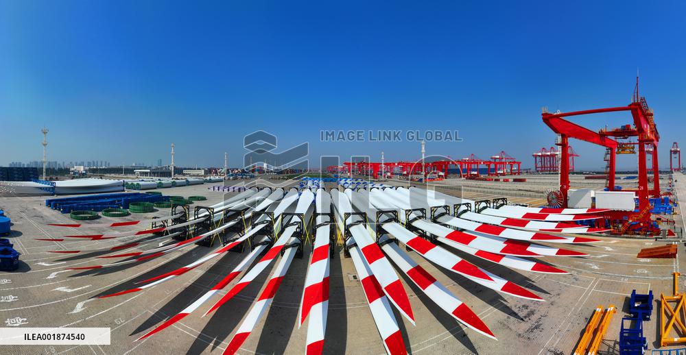 Power Blade Export in Taicang Port