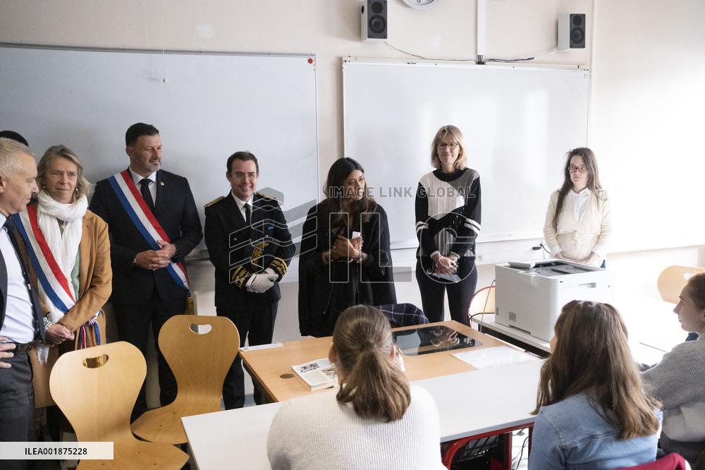 Prisca Thevenot Attends Tribute To Samuel Paty And Dominique Bernard - Sevres