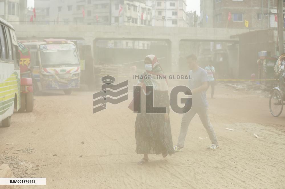 Dhaka's Air World's Most Polluted - Bangladesh