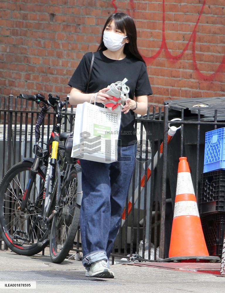 Exclusive - Princess Mako With Her Husband Out - NYC