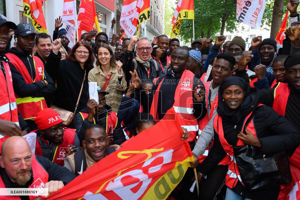 Undocumented Migrants Demand Regularization - Paris