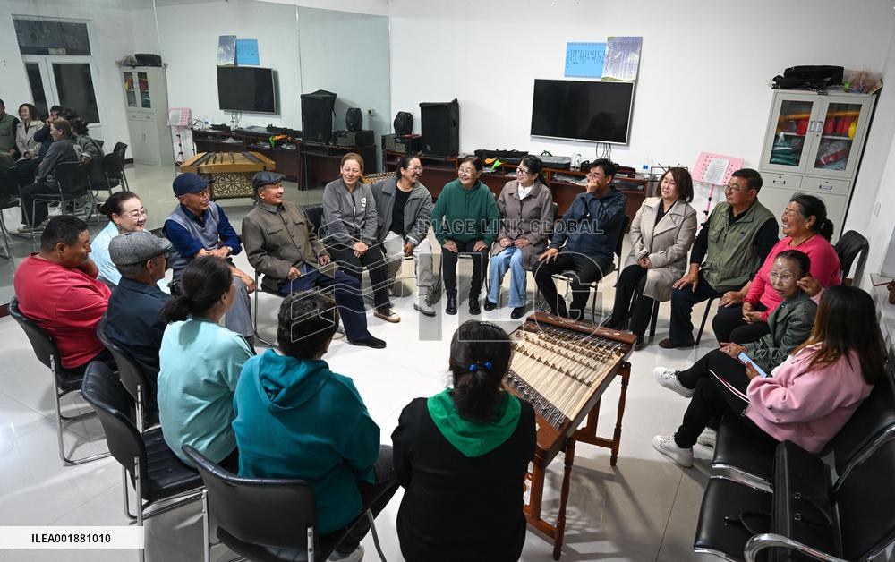 (ChineseToday) CHINA-INNER MONGOLIA-ORDOS-HERDSMEN LIFE (CN)