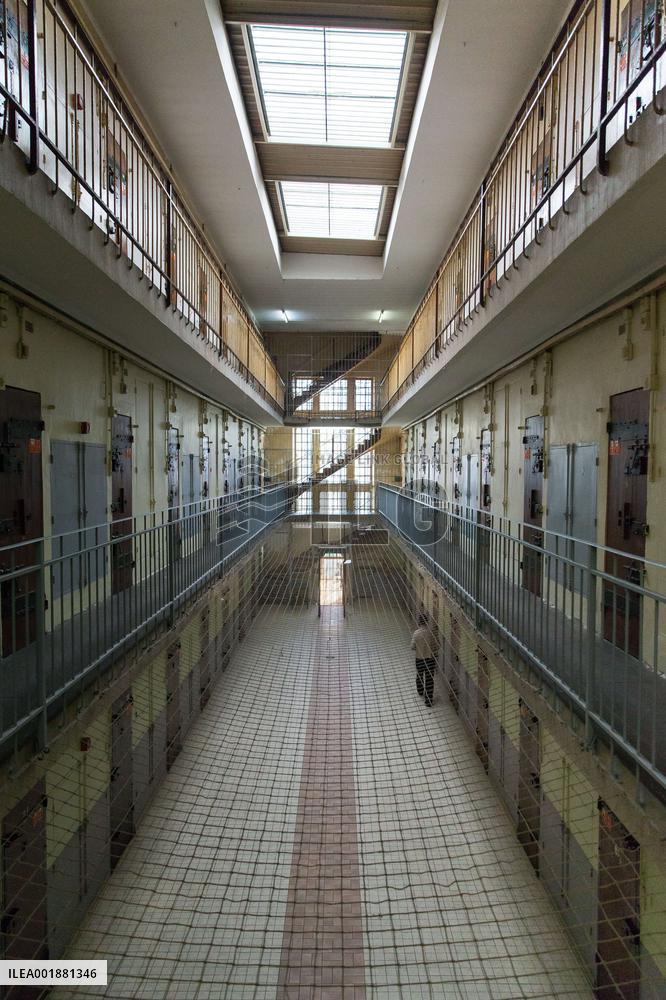Illustration - Prison - Tours
